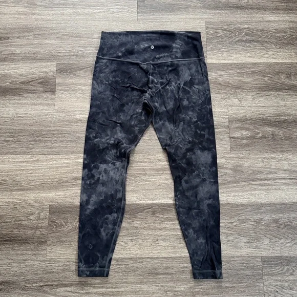 lululemon High rise Diamond Dye Tights 28” Size 14 Black Tie-Dye Leggings - Picture 2 of 6